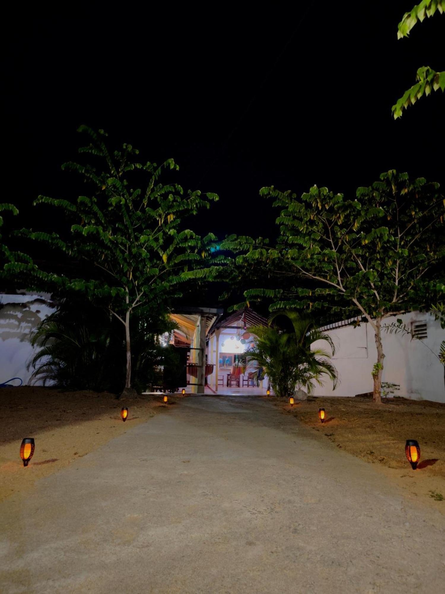 Romance In Bey Arugam Bay Exterior photo